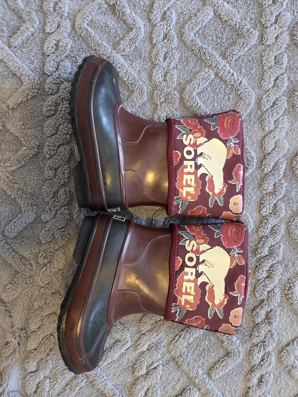 Size 9 Toddler, Girls Sorel Burgundy Boot With Fleece Liner - Picture 4 of 9